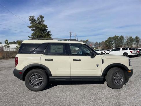 New 2025 Ford Bronco Sport Big Bend image 2