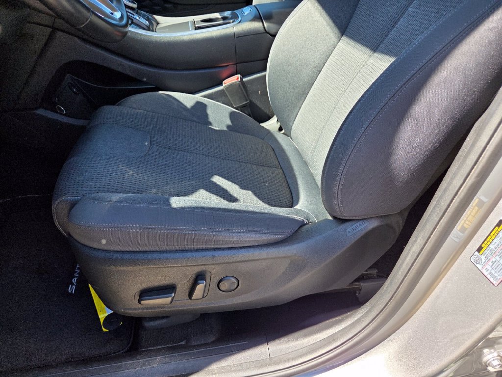 Used 2023 Hyundai Santa Fe SEL AWD/4WD image 10