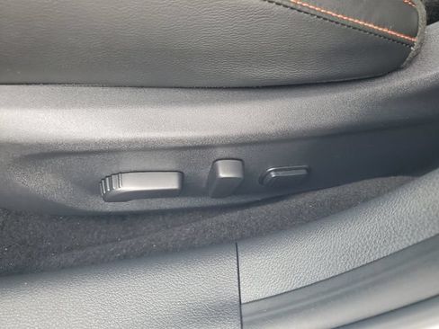 Used 2025 Nissan Sentra SR w/ SR Premium Package FWD image 19