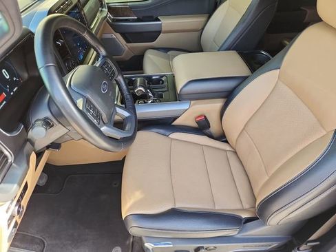 Used 2023 Ford F150 Lariat w/ Trailer Tow Package image 19