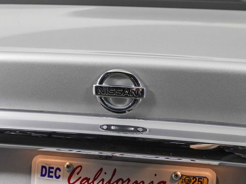 Certified 2022 Nissan Maxima SV w/ Floor Mat Group image 10