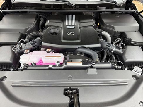 New 2026 Lexus LX 600 4WD w/ Luxury Package image 24