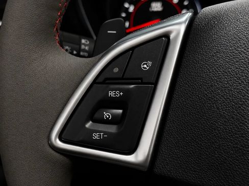 Used 2020 Chevrolet Camaro ZL1 RWD image 25