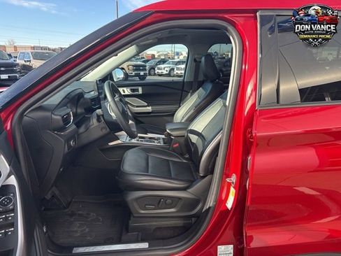 Used 2023 Ford Explorer Limited w/ Limited Technology Package AWD/4WD image 15