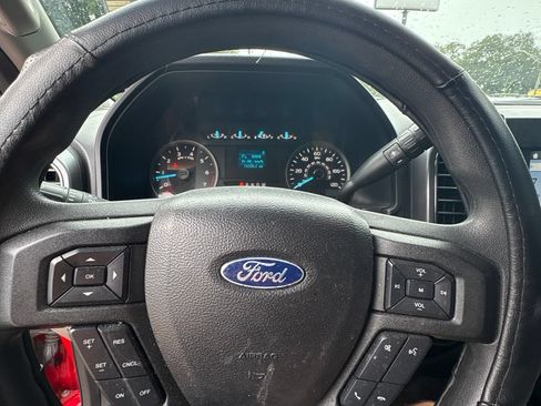 Used 2019 Ford F150 XLT AWD/4WD image 23