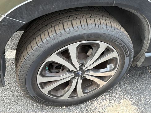 Used 2023 Subaru Forester Limited image 6