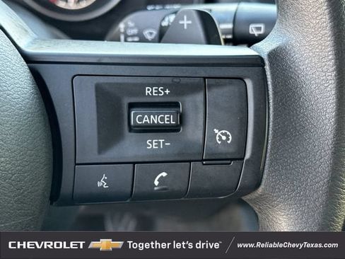 Used 2023 Nissan Rogue S AWD/4WD image 14