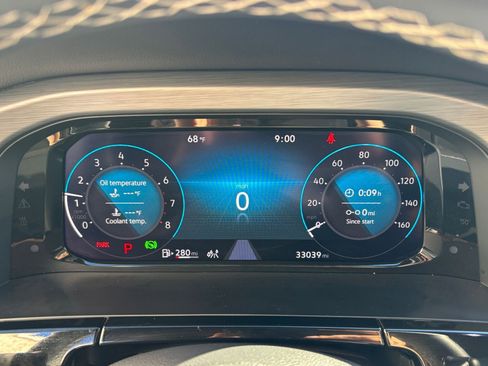 Used 2025 Volkswagen Atlas Cross Sport SE image 40