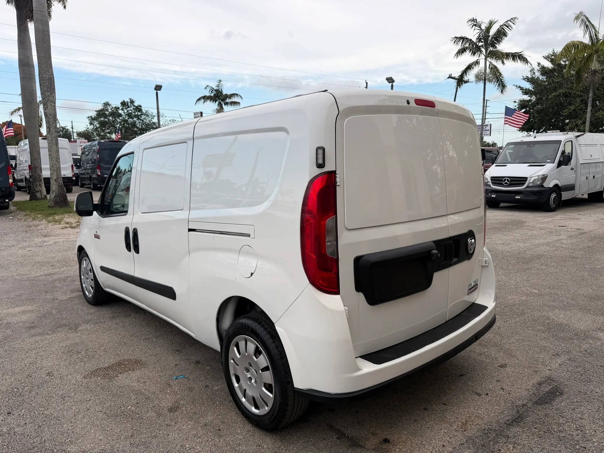 Used 2021 RAM ProMaster City Tradesman SLT FWD image 5