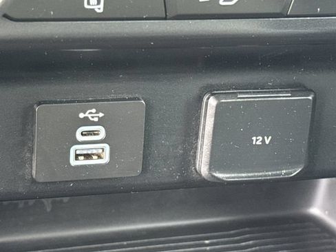 Certified 2025 Ford F250 XLT AWD/4WD image 33