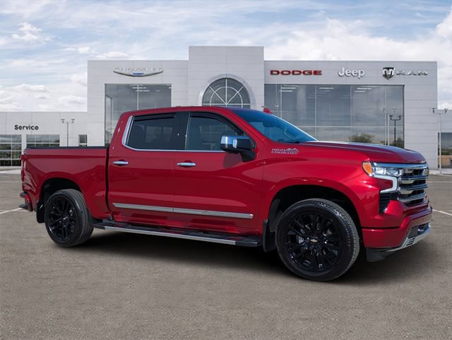 Used 2025 Chevrolet Silverado 1500 High Country w/ High Country Premium Package AWD/4WD image 1