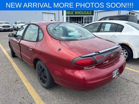 Used 1999 Ford Taurus SE FWD image 2