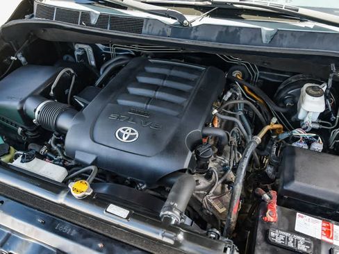 Used 2013 Toyota Tundra Platinum w/ Platinum Pkg RWD image 30