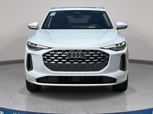 Certified 2025 Audi Q5 2.0T Premium Plus w/ Premium Plus image 3