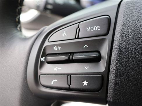 Certified 2026 Hyundai Venue SEL FWD image 14