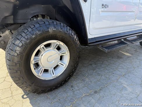 Used 2003 HUMMER H2 w/ Preferred Equipment Group AWD/4WD image 24