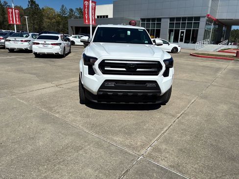 New 2026 Toyota Tacoma SR5 AWD/4WD image 10