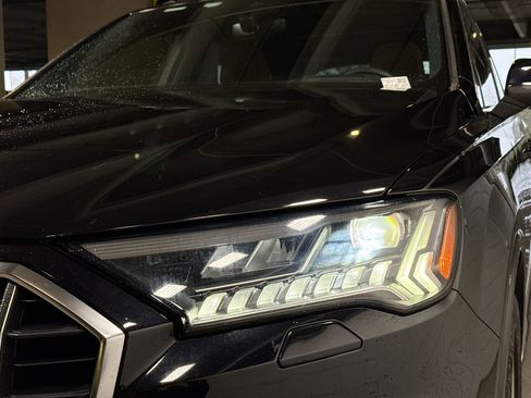 Used 2021 Audi Q7 3.0T Prestige image 9