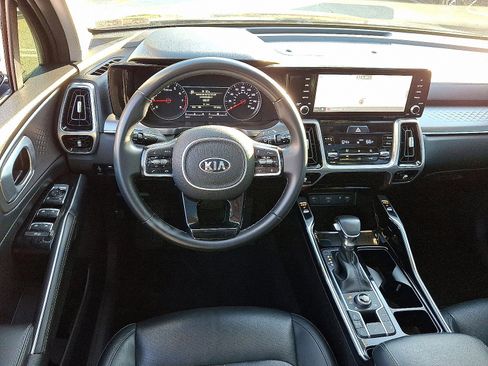 Used 2021 Kia Sorento SX image 11
