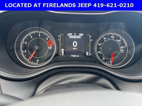 Used 2020 Jeep Cherokee Latitude Plus image 22