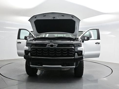 Used 2025 Chevrolet Silverado 1500 ZR2 AWD/4WD image 47