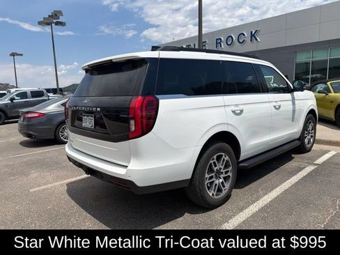 Used 2025 Ford Expedition Active AWD/4WD image 4