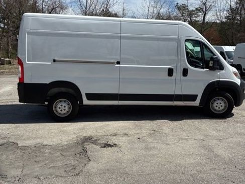 Used 2023 RAM ProMaster 2500 image 4