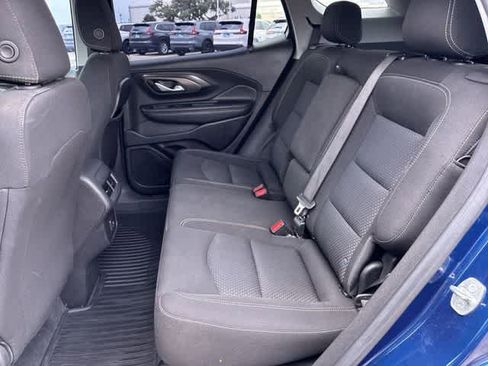 Used 2022 GMC Terrain SLE w/ Driver Convenience Package FWD image 20