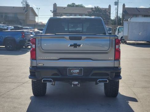 Used 2025 Chevrolet Silverado 1500 LT Trail Boss w/ Convenience Package II AWD/4WD image 14