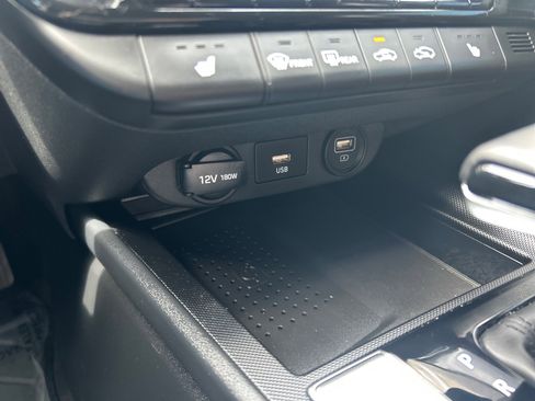 Used 2023 Hyundai Elantra SEL w/ Convenience Package FWD image 27