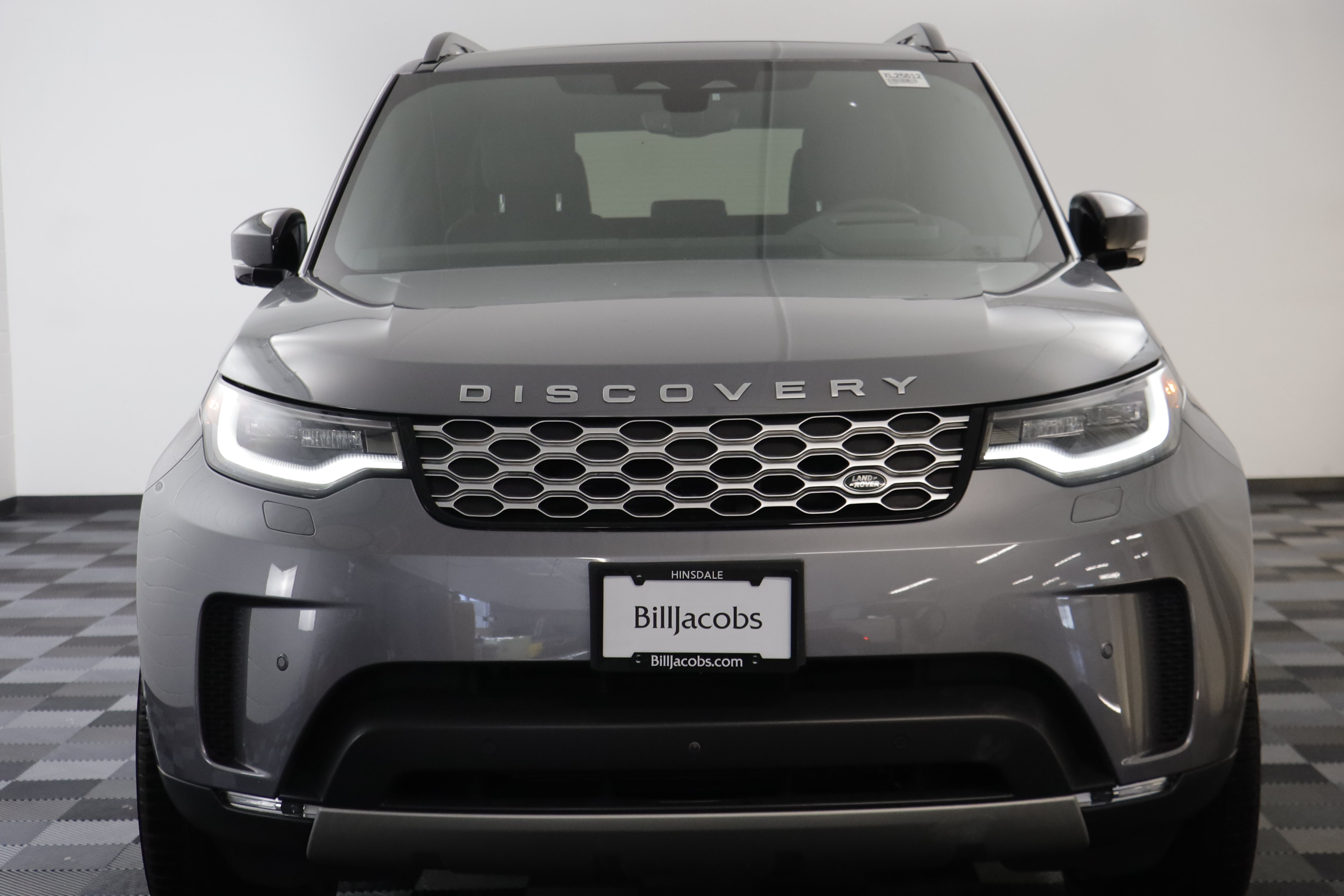 Used 2025 Land Rover Discovery S AWD/4WD image 22