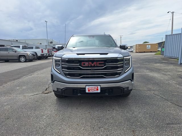 Used 2023 GMC Sierra 1500 SLT w/ SLT Premium Plus Package AWD/4WD image 39