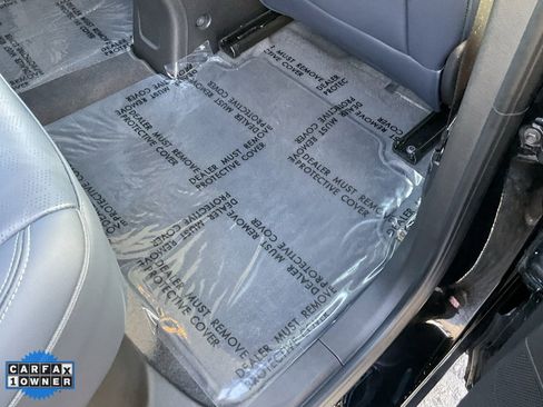 Used 2022 Chevrolet Bolt EUV LT w/ Convenience Package image 48