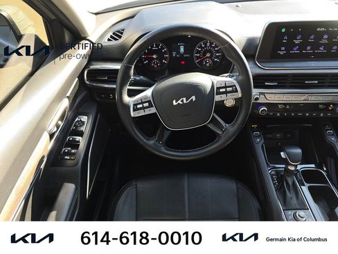 Used 2022 Kia Telluride EX w/ EX Premium Package image 17