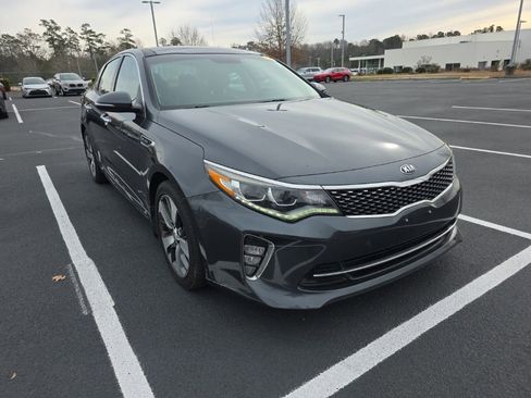 Used 2018 Kia Optima SX image 15