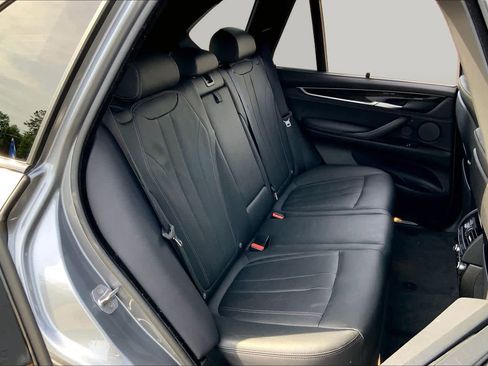 Used 2018 BMW X5 xDrive50i AWD/4WD image 19