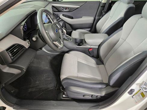 Certified 2025 Subaru Outback Premium AWD/4WD image 15