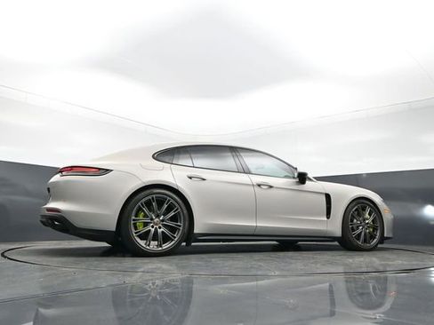 Used 2022 Porsche Panamera 4 E-Hybrid AWD/4WD image 31