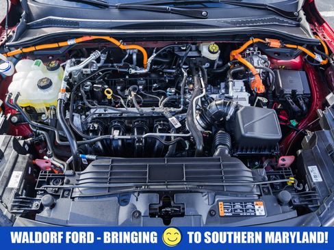 Used 2025 Ford Escape SE w/ PHEV Premium Package image 21