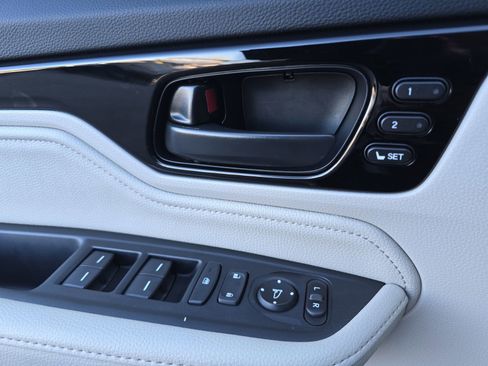 New 2026 Honda Odyssey Touring image 28