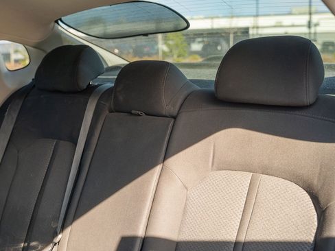 Used 2018 Kia Optima LX image 18