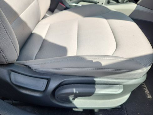 Used 2018 Hyundai Elantra SE image 33