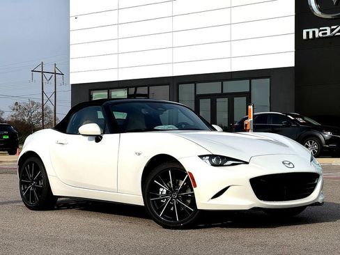 New 2025 MAZDA MX-5 Miata Grand Touring image 1