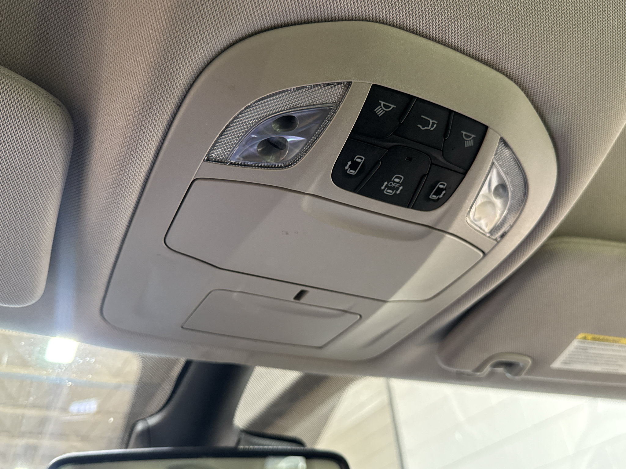 Used 2024 Chrysler Pacifica Touring-L FWD image 36