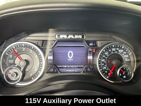 Used 2022 RAM 1500 Big Horn AWD/4WD image 36