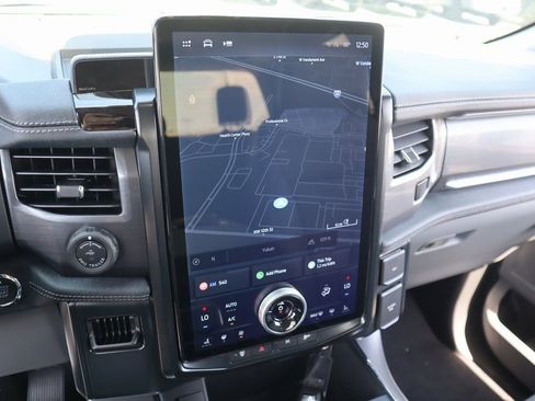 Used 2025 Ford F150 Lightning Flash image 8