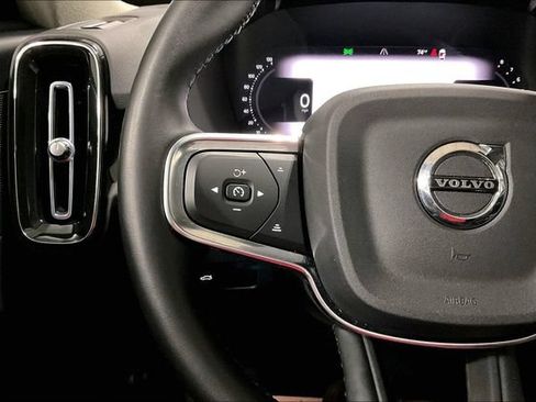 Certified 2023 Volvo XC40 B5 Plus w/ Driver Assist Package AWD/4WD image 21