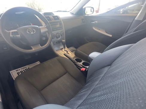 Used 2012 Toyota Corolla S image 35