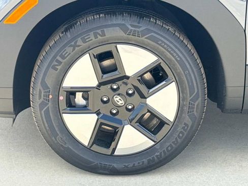 New 2026 Hyundai Santa Fe SE FWD image 5