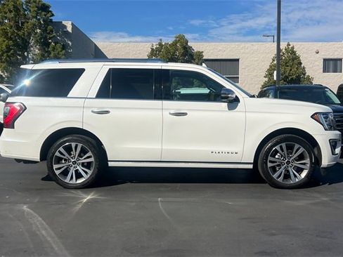 Used 2020 Ford Expedition Platinum image 3